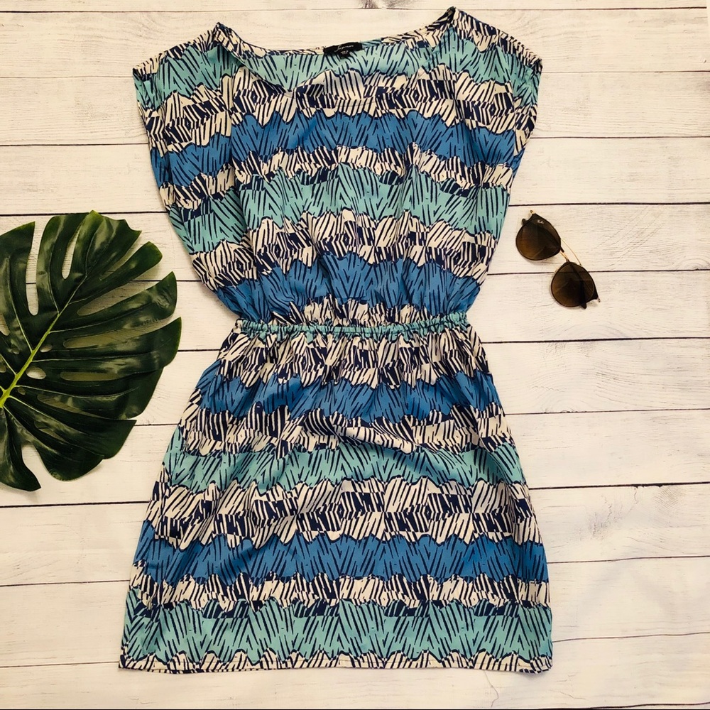 🌿 3 for $20 Blue abstract dress cinched waist - Picture 5 of 8